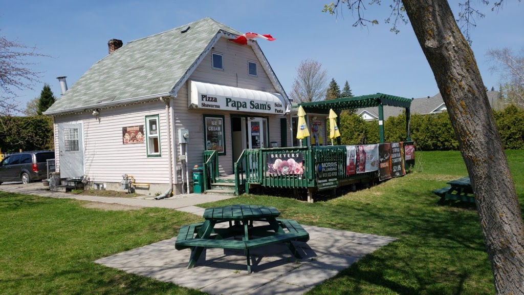 Papa Sams Restaurant | 1374 Main Street North, Stittsville, ON K2S 1C1, Canada | Phone: (613) 831-8511