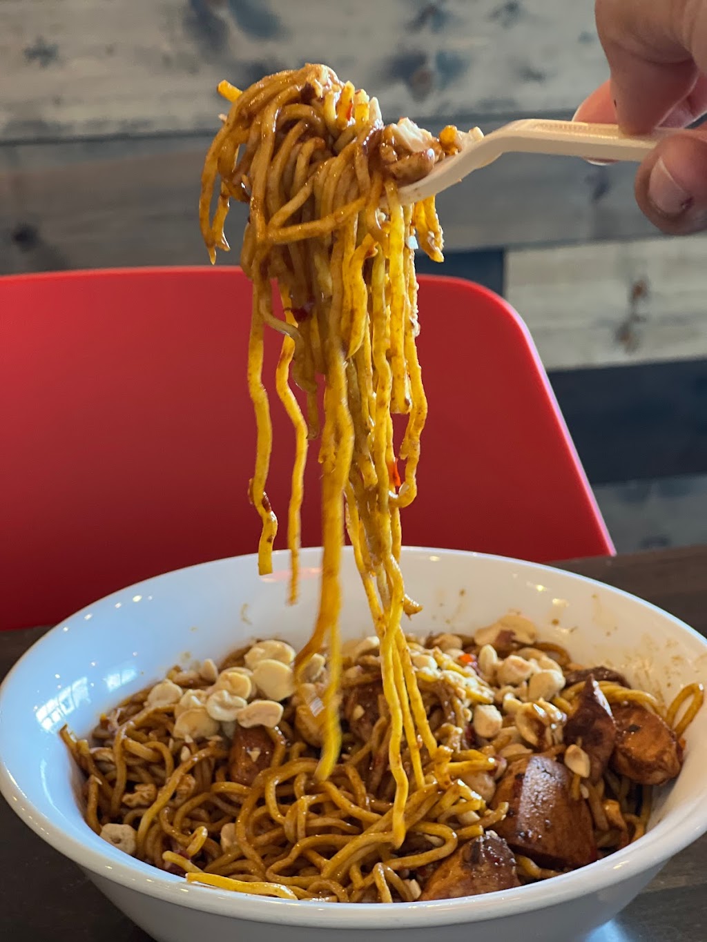 Noodlebox | 3555 Johnston Rd #102b, Port Alberni, BC V9Y 8K2, Canada | Phone: (778) 421-3511