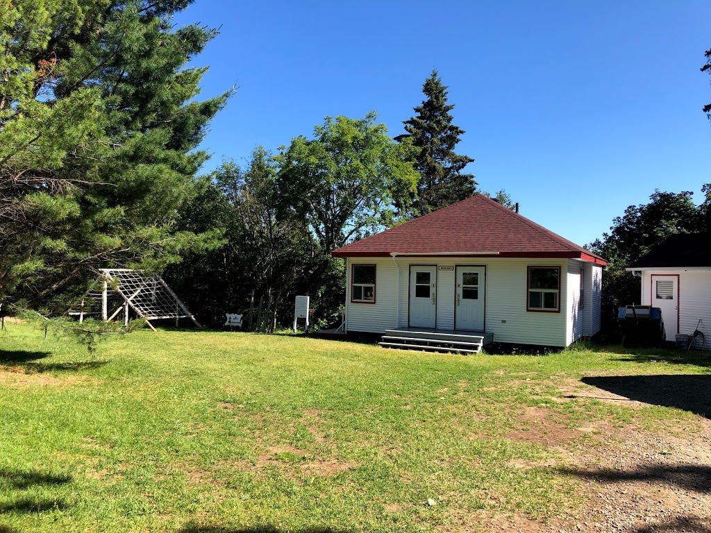 Camp Le Manoir | 2058 Route du Fleuve, Les Éboulements, QC G0A 2M0, Canada | Phone: (418) 635-2666