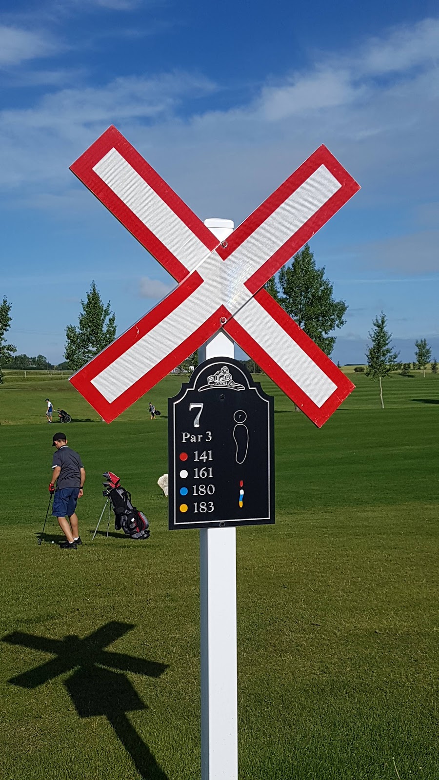 Collicutt Siding Golf Club | Crossfield, AB T0M 0S0, Canada | Phone: (403) 946-2343