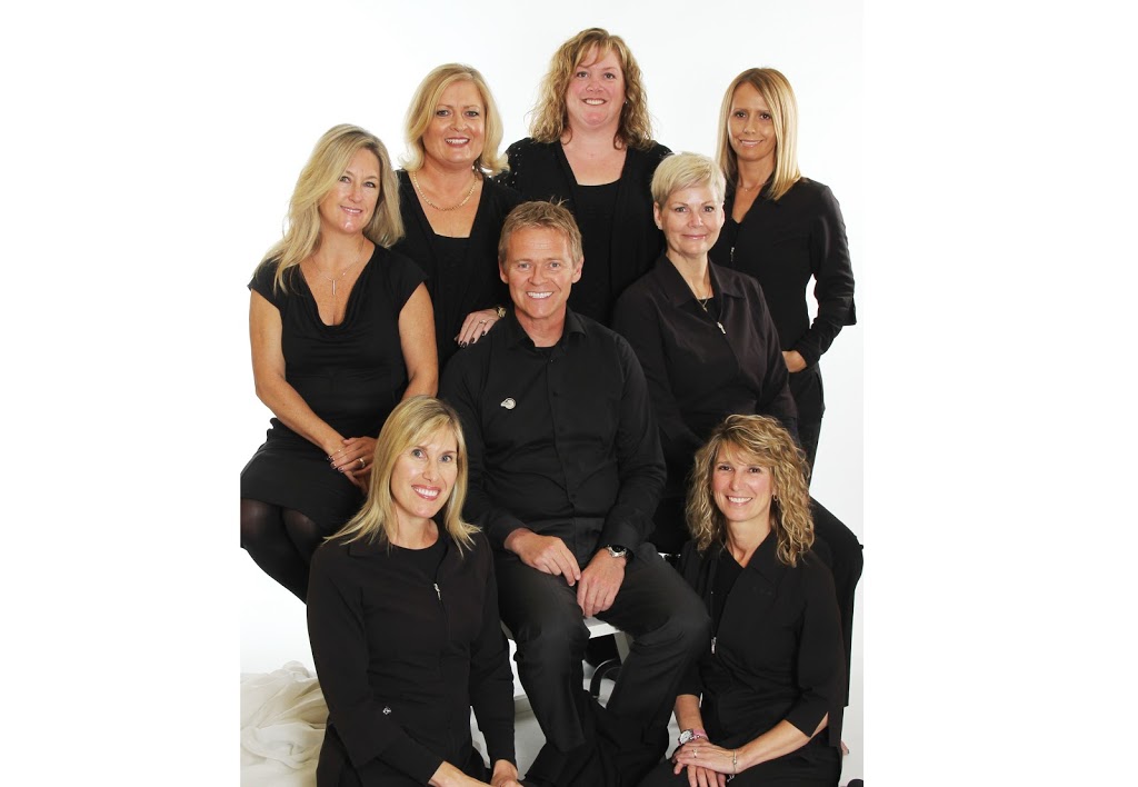 Michael Robinson Dental Group | 231 Bayview Dr Suite 301, Barrie, ON L4N 4Y5, Canada | Phone: (705) 737-2381