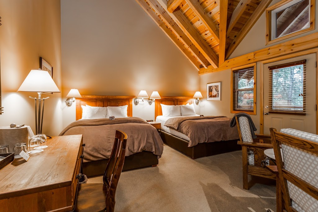 Buffalo Mountain Lodge | 700 Tunnel Mountain Rd, Banff, AB T1L 1B3, Canada | Phone: (800) 661-1367