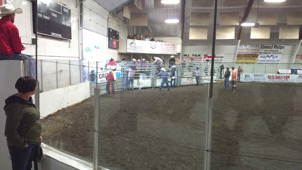 Eckville Arena | 5103 51 St, Eckville, AB T0M 0X0, Canada | Phone: (403) 746-2033