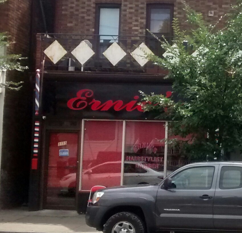 Ernies Barbershop | 1155 Davenport Rd, Toronto, ON M6H 2G4, Canada | Phone: (416) 656-1012