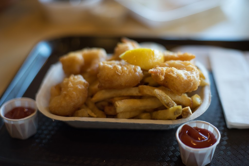 Montgomerys Fish & Chips | Lonsdale Quay Market, 143 - 123 Carrie Cates Ct, North Vancouver, BC V7M 3K7, Canada | Phone: (604) 929-8416