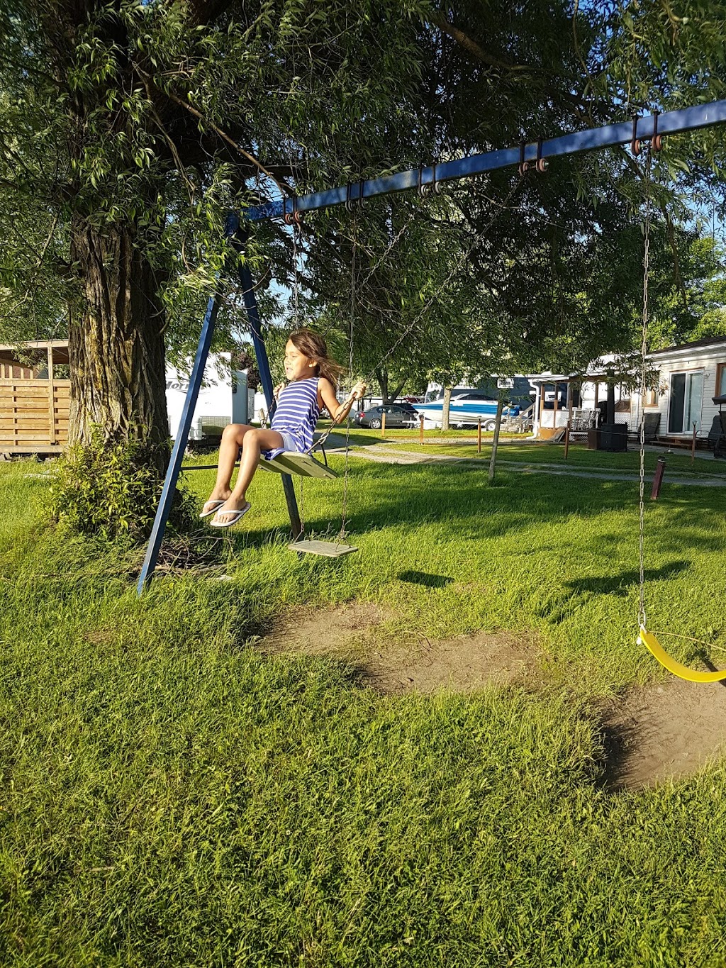 Camping St-Anicet Inc | 1850 Rte 132, Saint-Anicet, QC J0S 1M0, Canada | Phone: (450) 264-2260