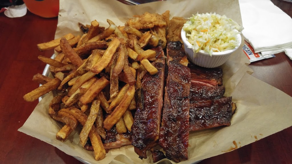 Rubs BBQ Americain - Laval Ouest | 4745 Boulevard Dagenais O W, Laval, QC H7R 1L7, Canada | Phone: (450) 962-7827