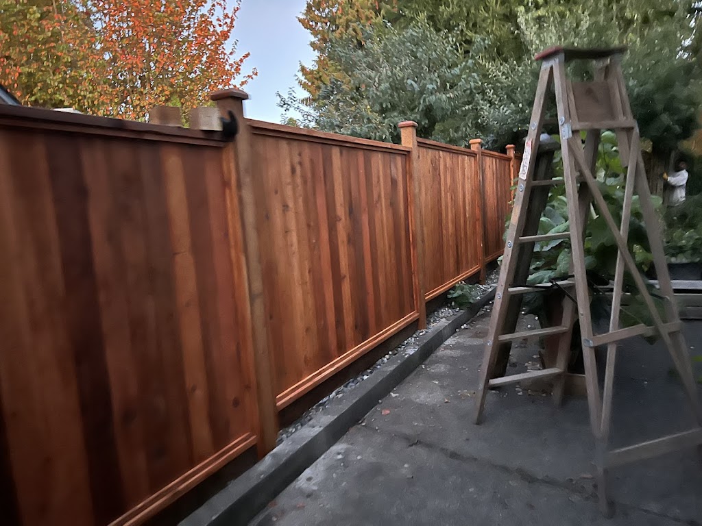 Global cedar fence | 1941 Valley View Pl, Victoria, BC V9B 6H8, Canada | Phone: (778) 966-3186