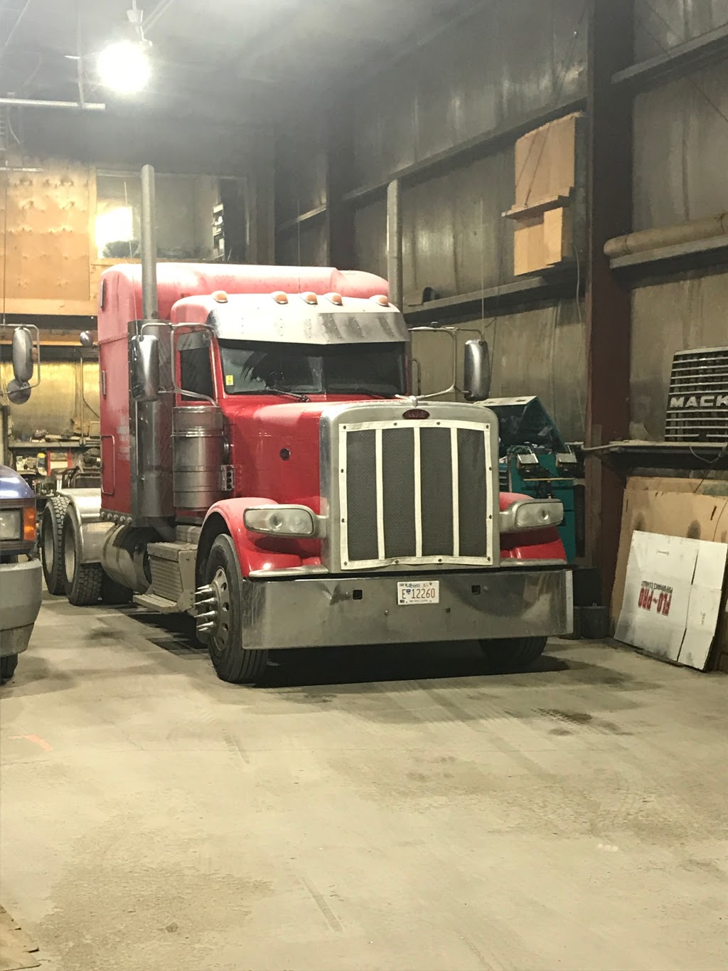 DWT Truck and Trailer Repair | 10768 74 St SE, Calgary, AB T2C 5N6, Canada | Phone: (587) 581-1044