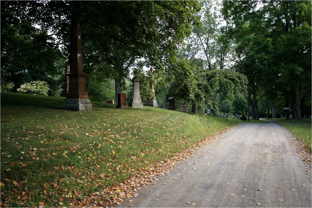 Cataraqui Cemetery and Funeral Services | 927 Purdys Mill Rd, Kingston, ON K7M 3N1, Canada | Phone: (613) 546-6545