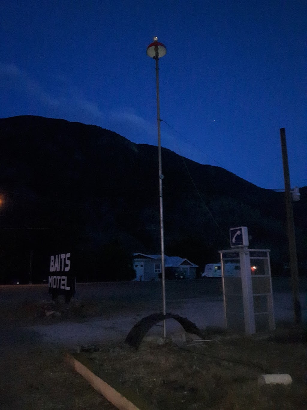 Baits Motel | 3717 Riverview Ave, Spences Bridge, BC V0K 2L0, Canada | Phone: (250) 458-2223