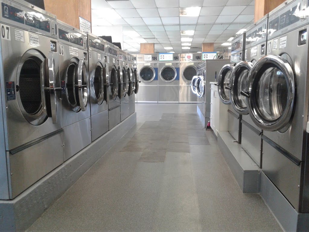 Port Moody Coin Laundry & Dry Cleaning | 2929 St Johns St #6, Port Moody, BC V3H 2C2, Canada | Phone: (604) 461-3711