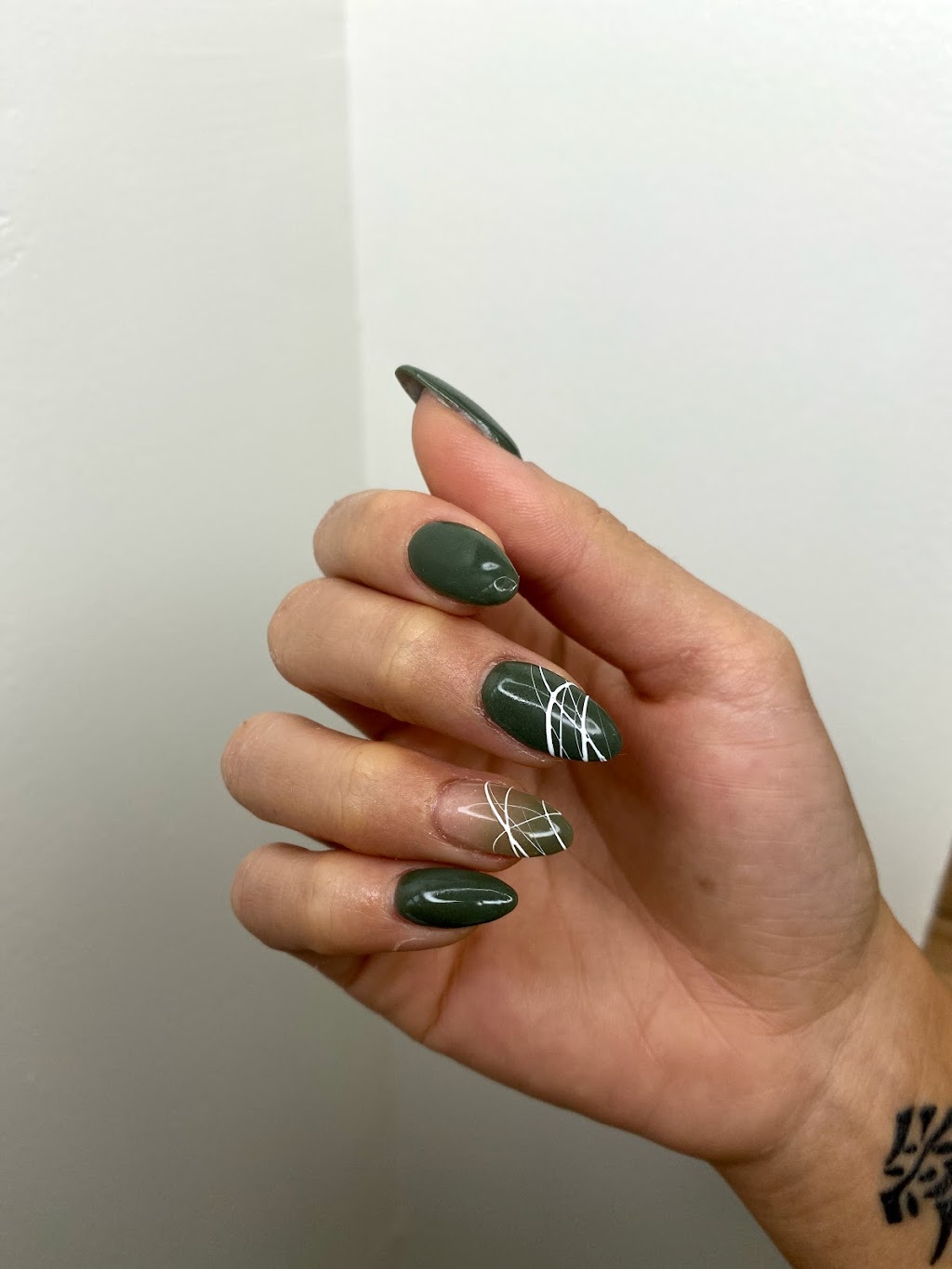 Gotmynails | 109 Boul Labelle, Rosemère, QC J7A 1A4, Canada | Phone: (514) 999-4381