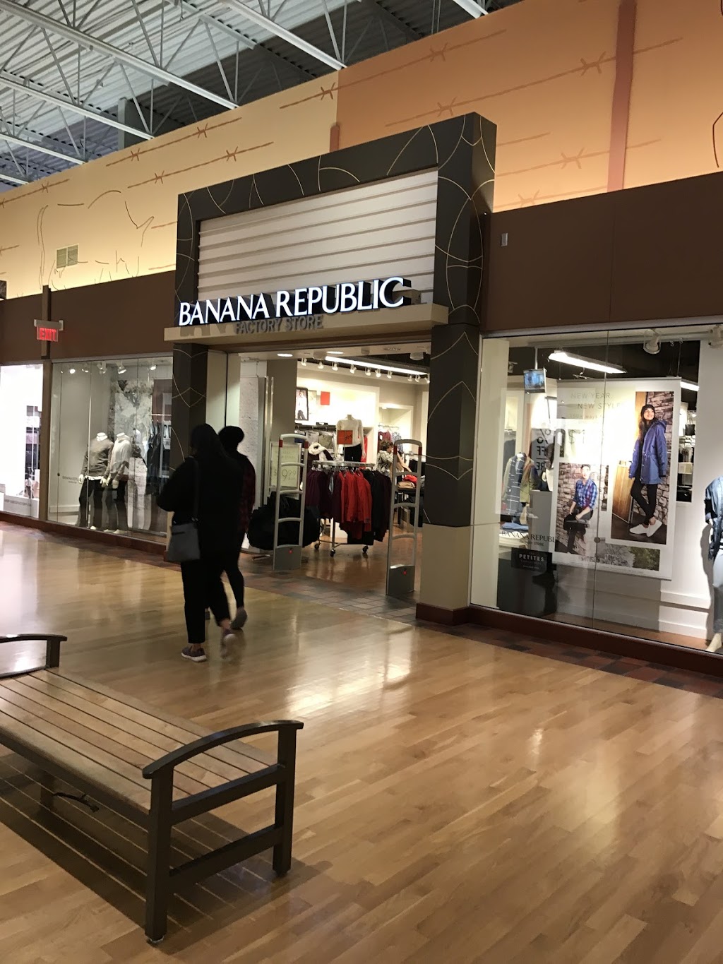 Banana Republic Factory Store | 261055 CROSS IRON BLVD SPACE #215, Rocky View County, AB T4A 0G3, Canada | Phone: (403) 274-2828