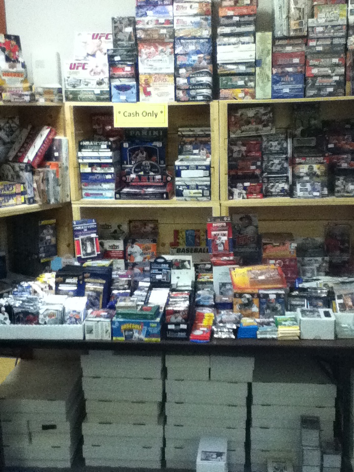 Lower Level Sports Cards and Collectibles | 189 Henderson Hwy, Winnipeg, MB R2L 1L7, Canada | Phone: (204) 421-1299