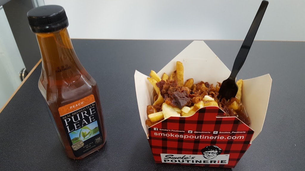 Smokes Poutinerie | 3L1, 3700 Willingdon Ave, Burnaby, BC V5G 3H2, Canada | Phone: (604) 434-5734