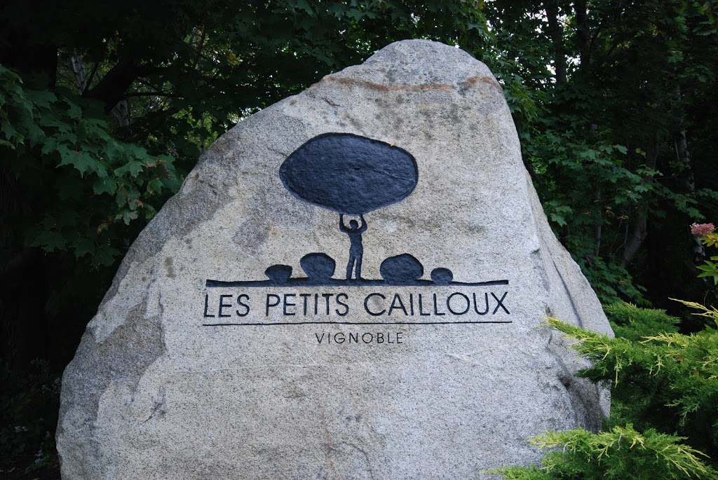 Vignoble Les Petits Cailloux | 625 Rang de la Montagne, Saint-Paul-dAbbotsford, QC J0E 1A0, Canada | Phone: (450) 379-9368