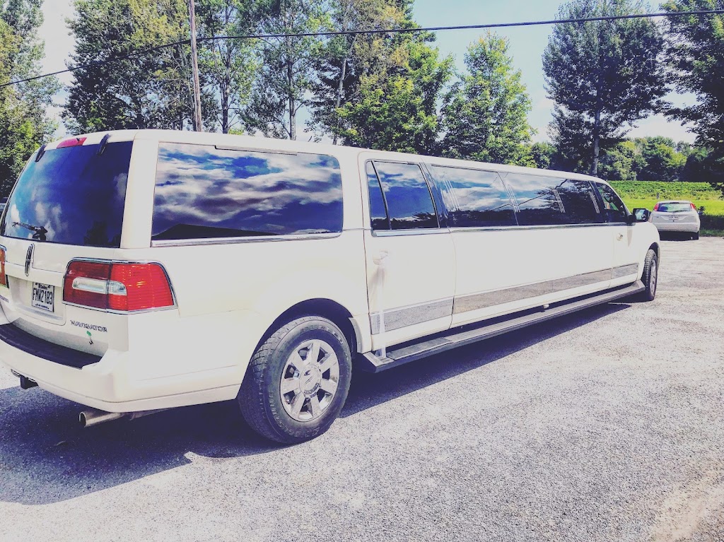 Tiffany Limousine | 5885 Boul Henri-Bourassa O, Saint-Laurent, QC H4R 1B7, Canada | Phone: (514) 831-5432