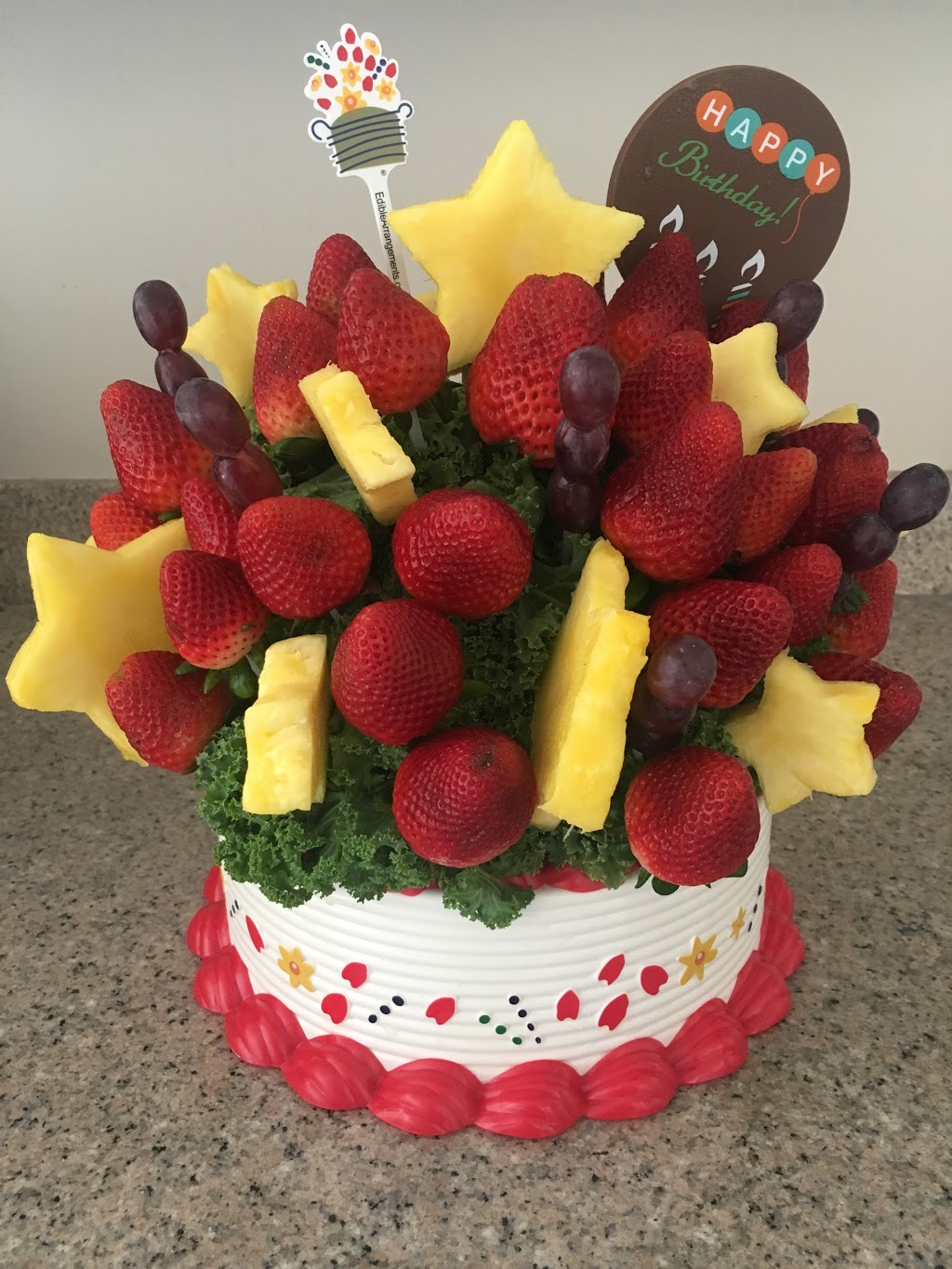 Edible Arrangements | 129 Riocan Ave Unit C, Nepean, ON K2J 5G3, Canada | Phone: (613) 825-7677