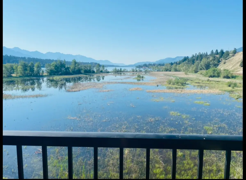 Cozy Lakeview Condo | 205 3rd Ave Unit 1308, Invermere, BC V0A 1K7, Canada | Phone: (403) 667-8332
