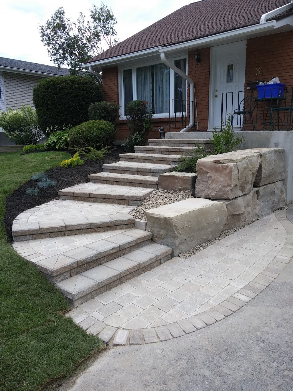 Complete Landscaping and Lawn Care | 15 Quigg Ln, Carrying Place, ON K0K 1L0, Canada | Phone: (613) 827-1387