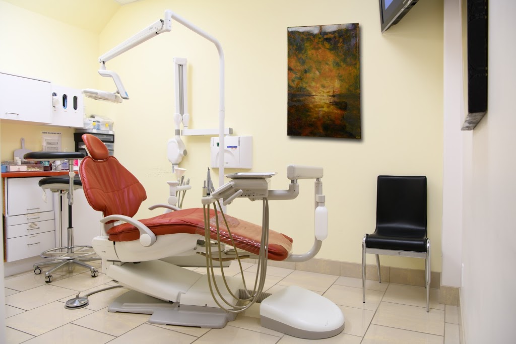 Dentistry on Jane | 9441 Jane St Unit # 117, Maple, ON L6A 4H8, Canada | Phone: (905) 303-5519