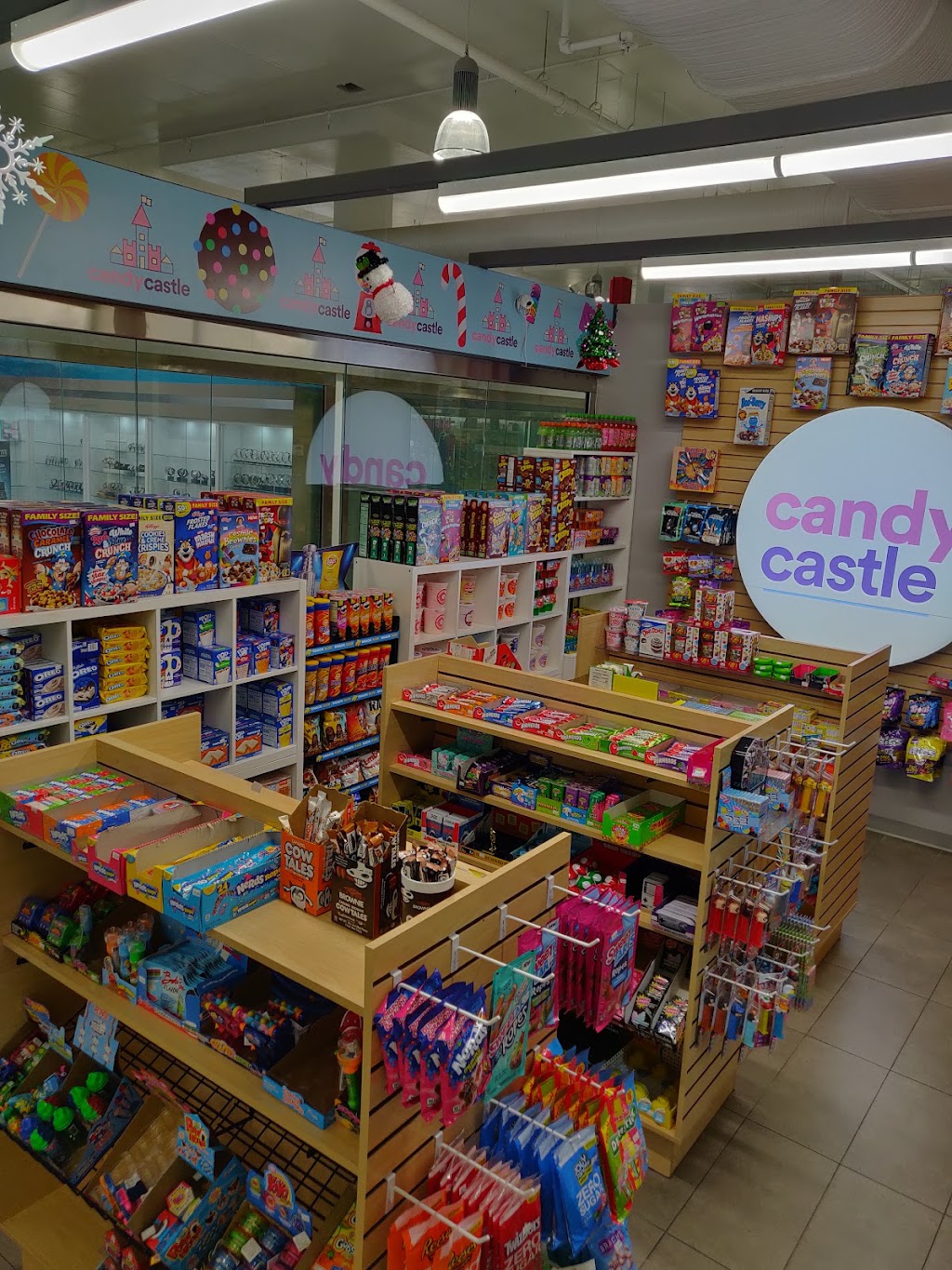 Candy Castle | 260300 Writing Creek Cres Unit E26, Balzac, AB T0M 0E0, Canada | Phone: (403) 460-6640