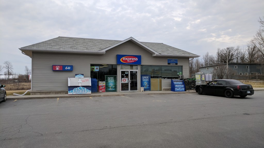 Ultramar | 89 Dufferin St, Perth, ON K7H 3A5, Canada | Phone: (613) 326-0006