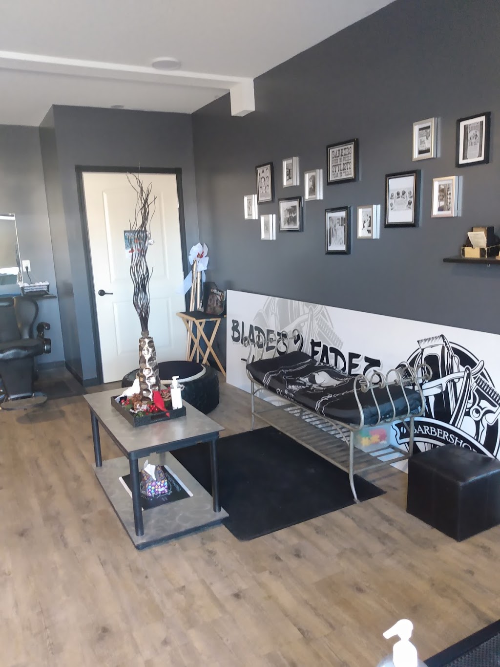 Bladez 2 Fadez Barbershop | 4919 53 St Bay 3, Innisfail, AB T4G 1S7, Canada | Phone: (403) 227-2434