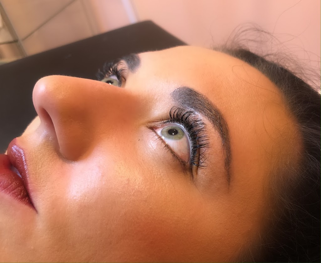 Sleeping Beauty Lash Lounge | 50 Jack Roach St, Bowmanville, ON L1C 0S6, Canada | Phone: (905) 259-1762