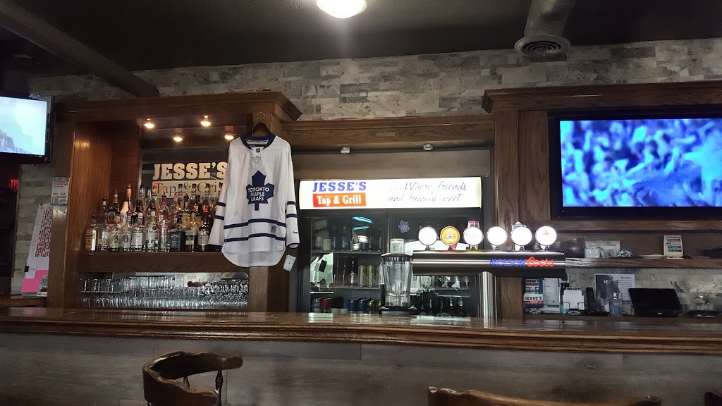 Jesses Tap & Grill | 583 Robinson Rd, Ennismore, ON K0L 1T0, Canada | Phone: (705) 292-9175