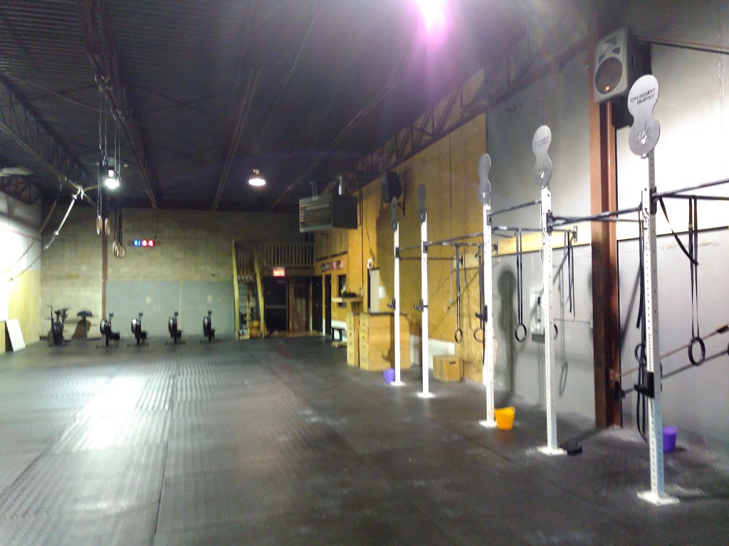 CrossFit Burst Victoriaville | 915 Rue Notre Dame O, Victoriaville, QC G6P 7L1, Canada