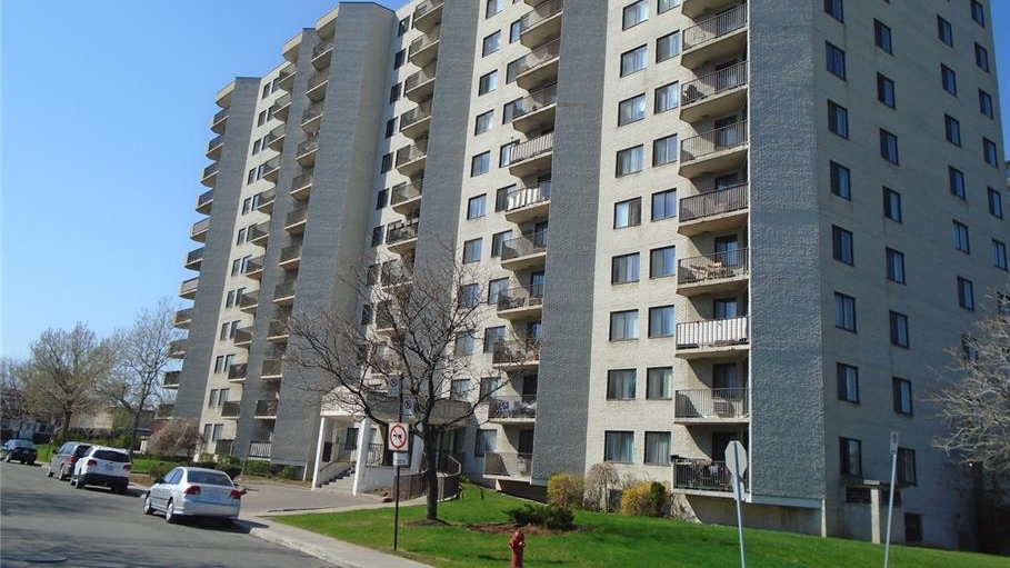 Laframboise Apartments | 55 Rue Laframboise, Saint-Laurent, QC H4N 3B7, Canada | Phone: (514) 333-4968