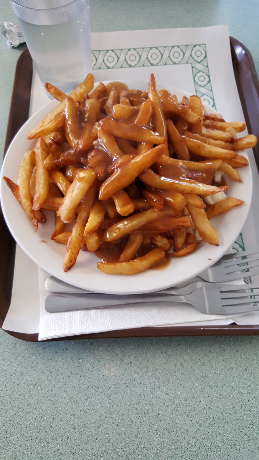 Restaurant Charles Luncheonette | 510 Rue Sherbrooke, Magog, QC J1X 2S5, Canada | Phone: (819) 843-9928