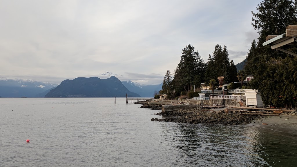 Lions Bay Beach Park | 60 Lions Bay Avenue, Centre Rd BOX 141, Lions Bay, BC V0N 2E0, Canada | Phone: (604) 921-9333