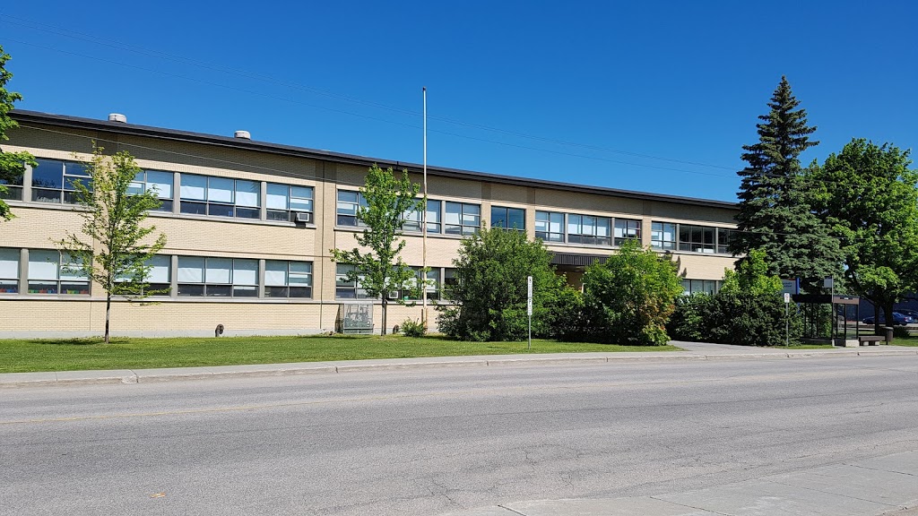 École Coeur-Vaillant | 3430 Boulevard Neilson, Québec, QC G1W 2W1, Canada | Phone: (418) 652-2153