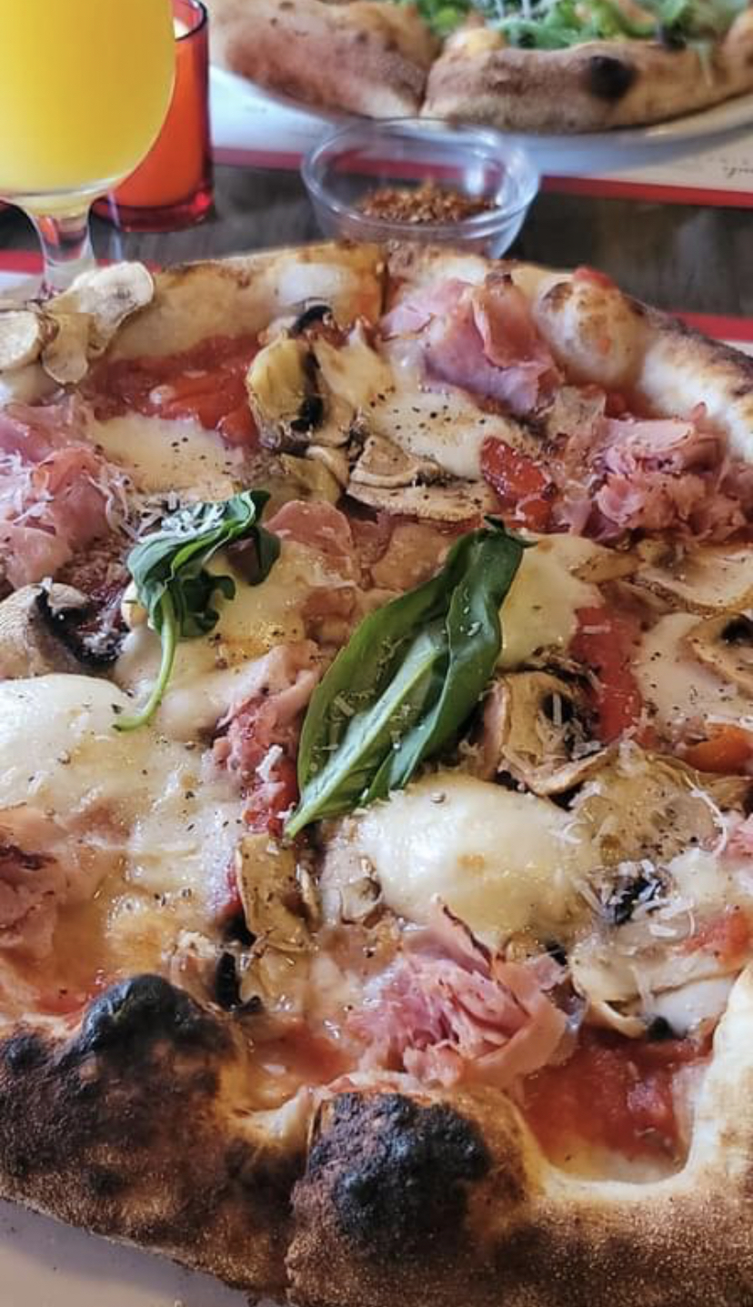 Goodfellas Wood Oven Pizza | 240 Leighland Ave, Oakville, ON L6H 3H6, Canada | Phone: (855) 433-5527
