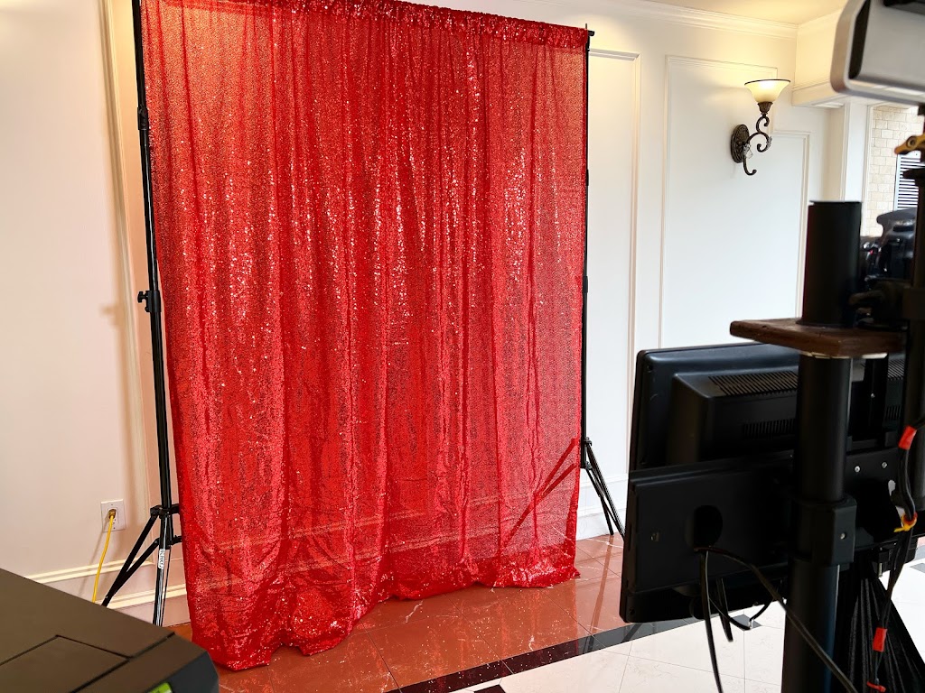 Photobooth Guys | 31 Bitola Dr, Markham, ON L6E 0M6, Canada | Phone: (416) 827-4551