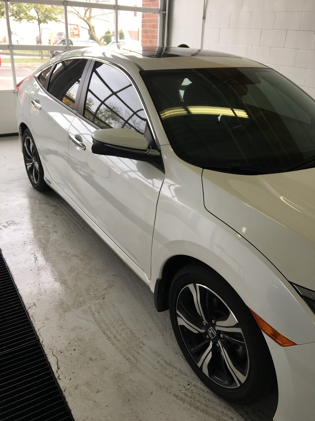 Auto Tint Express Ltd | 6325 Mississauga Rd, Mississauga, ON L5N 1A5, Canada | Phone: (647) 767-1433