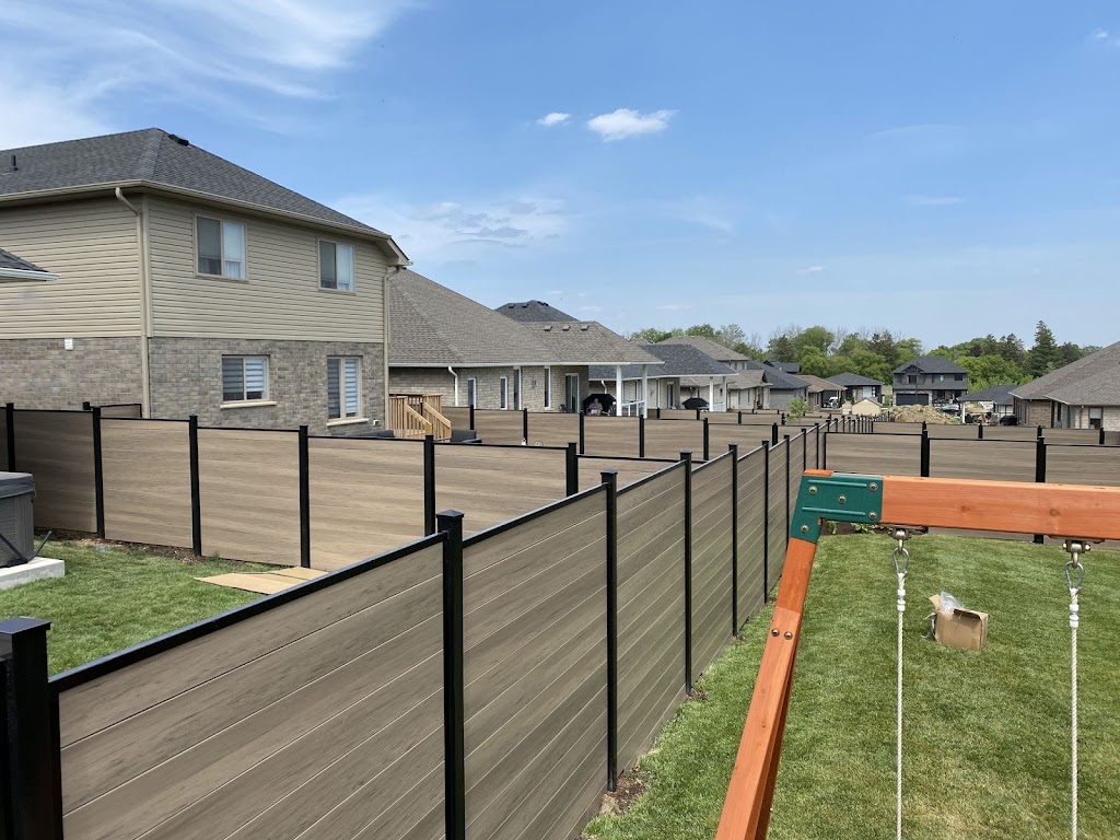 Post Holes Fences and Decks | 105 Colborne St W, Brantford, ON N3T 1K8, Canada | Phone: (519) 209-1096