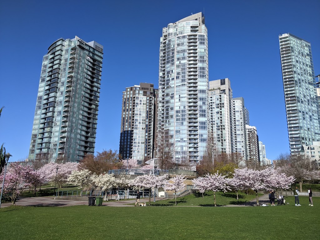 David Lam Park | 1300 Pacific Blvd, Vancouver, BC V6Z 2Y1, Canada | Phone: (604) 873-7000