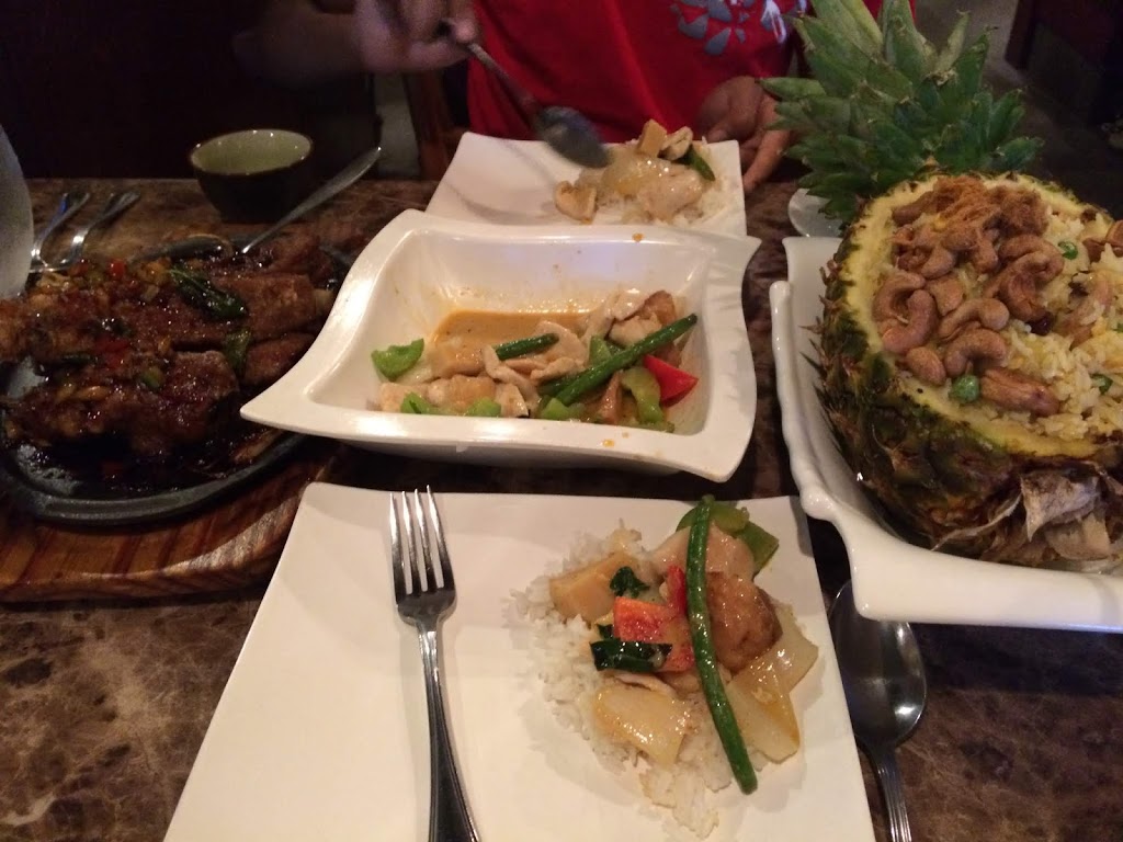 The Tropical Island Restaurant | 3690 Shelbourne St #1, Victoria, BC V8P 4H2, Canada | Phone: (250) 477-2538