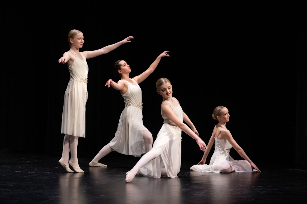 Howe Sound Dance Academy | 39002 Discovery Way #150, Squamish, BC V8B 0E5, Canada | Phone: (604) 892-5500