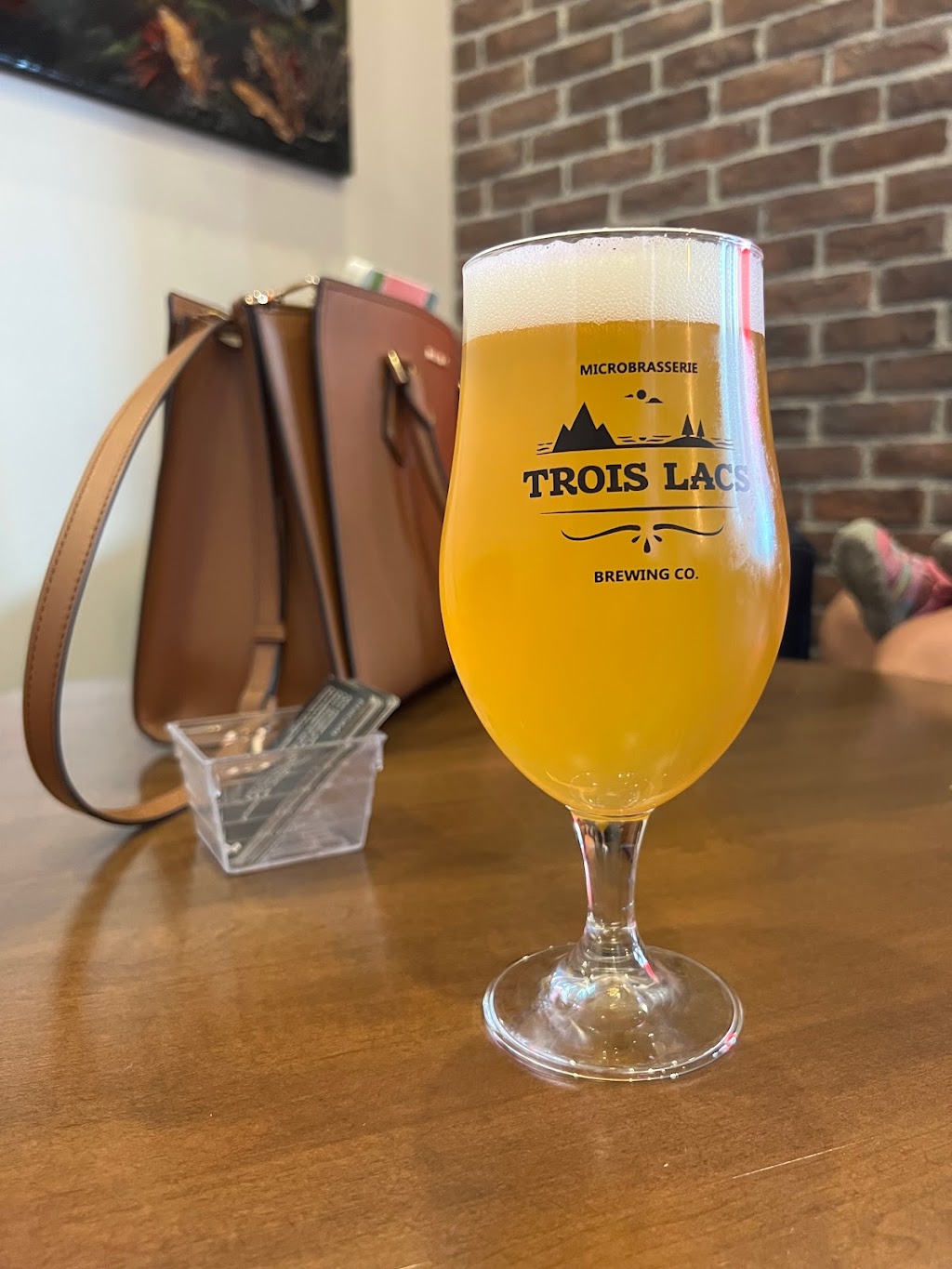 Microbrasserie Trois-Lacs | 434 Rue Aimé-Vincent, Vaudreuil-Dorion, QC J7V 5V5, Canada | Phone: (514) 316-8487