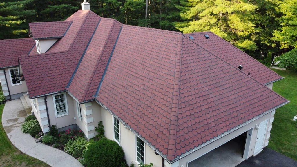 Vista Roofing Inc | 26 Warren Bradley St, Markham, ON L6C 2W5, Canada | Phone: (647) 567-5088