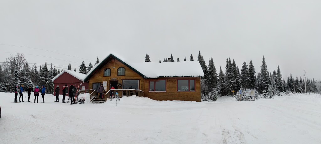 Sentier des Caps de Charlevoix - Acceuil Chalevoix | Chemin du Massif, Petite-Rivière-Saint-François, QC G0A 2L0, Canada | Phone: (418) 435-4163