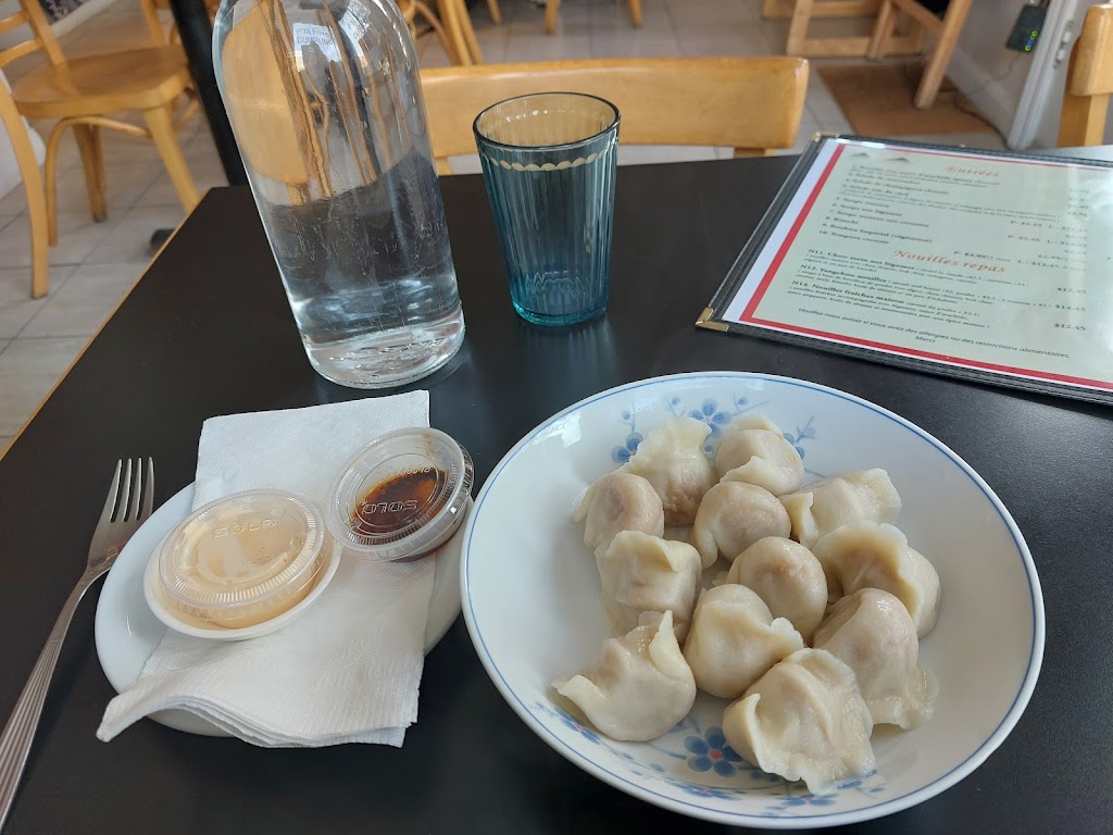 P’tit Frère Dumpling | 430 Av. Duluth E, Montréal, QC H2L 1A3, Canada | Phone: (438) 792-0087