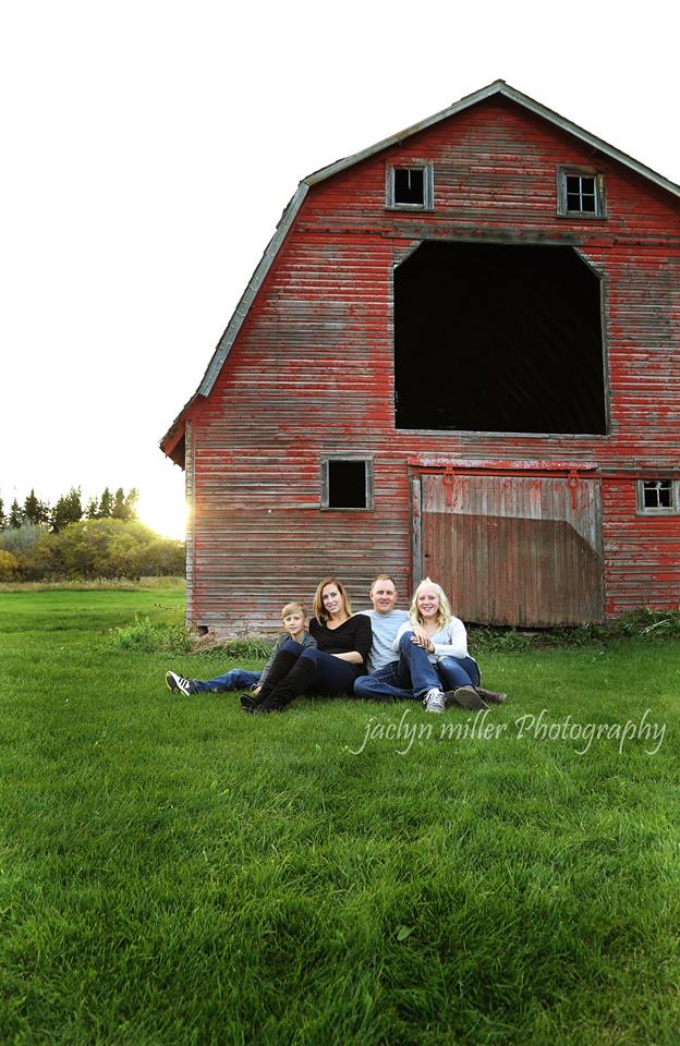 Jaclyn Miller Photography | 440 St John St, Cardiff, AB T8R 2G5, Canada | Phone: (780) 868-1596