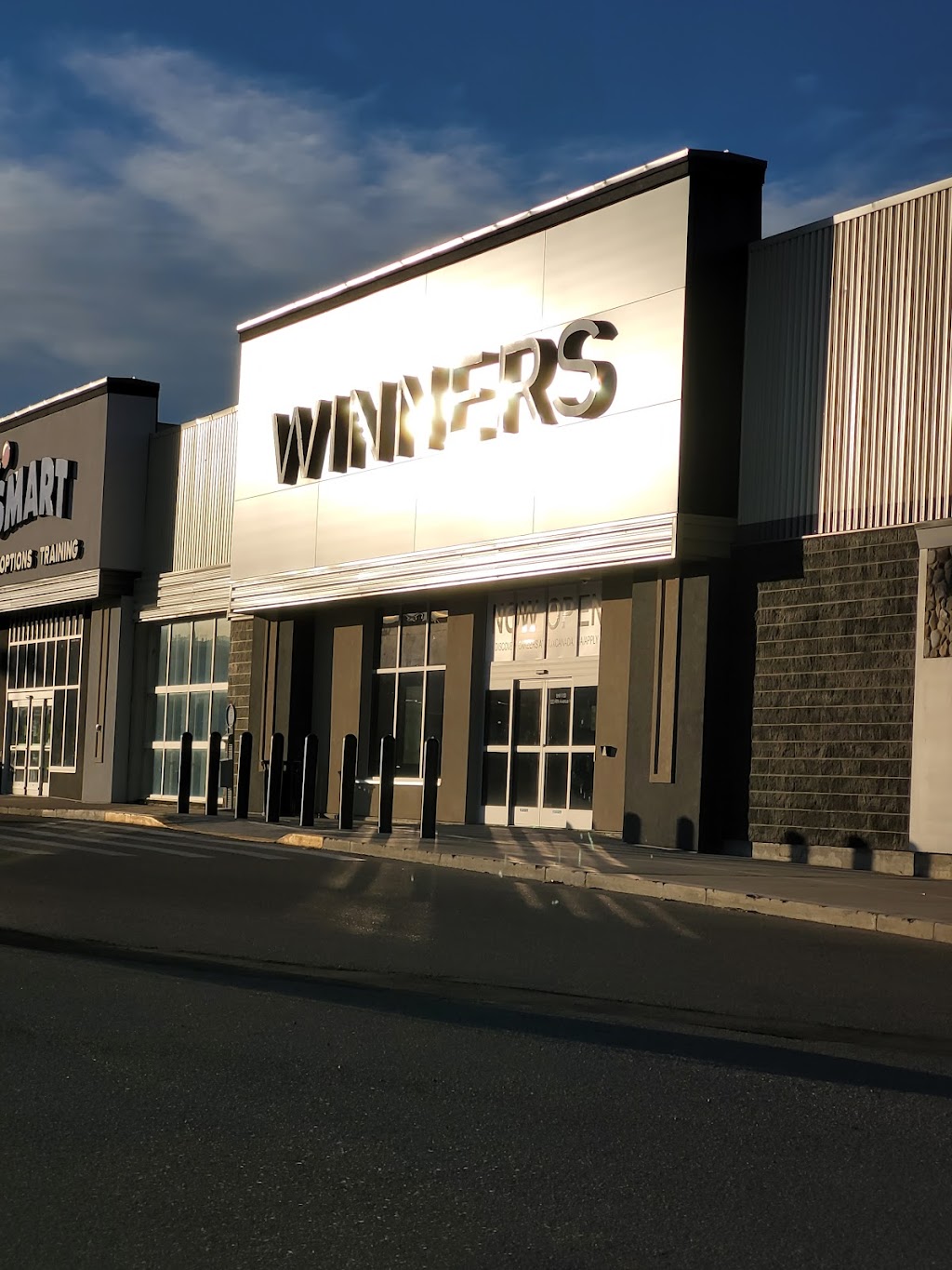 Winners | 320 Fifth Ave Unit 1153, Cochrane, AB T4C 2A6, Canada | Phone: (403) 981-0555