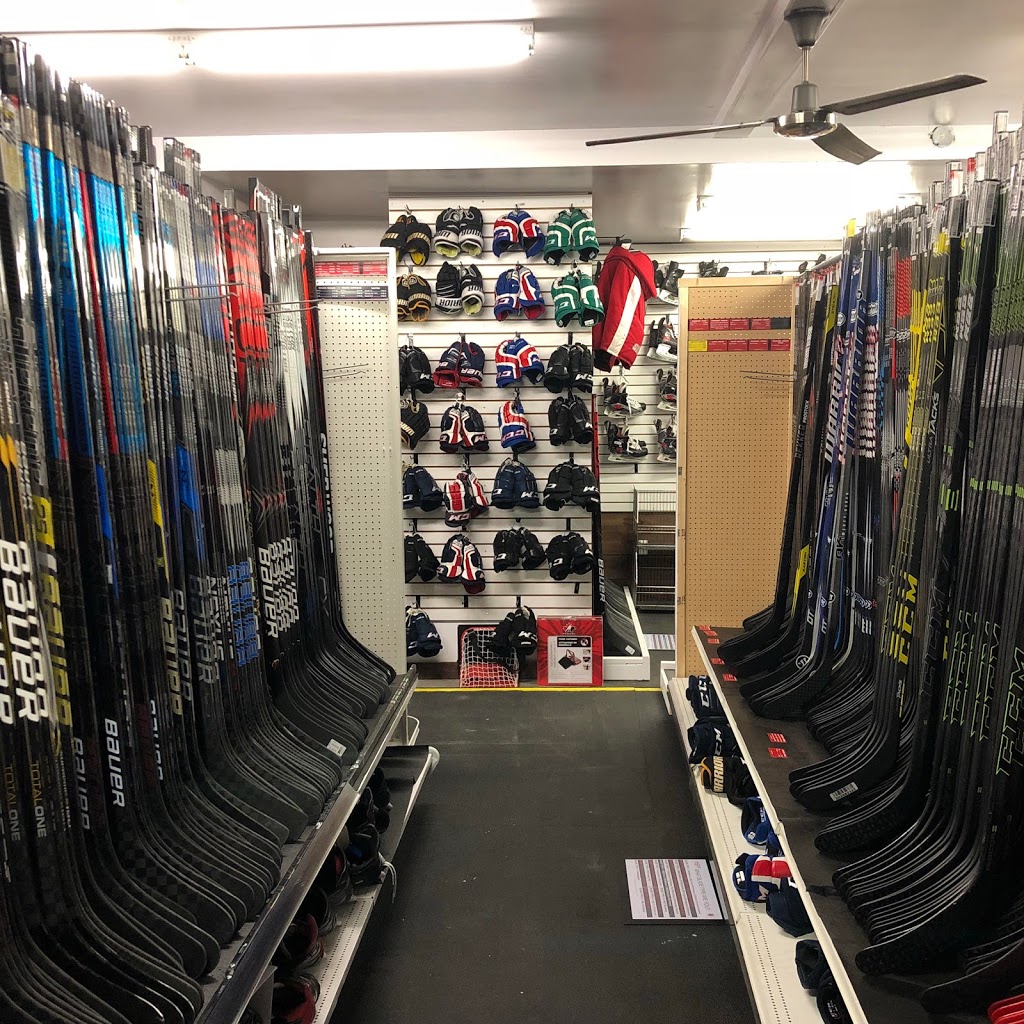 HockeyStickMan Warehouse | 365 Maitland Dr, Belleville, ON K8N 4Z5, Canada | Phone: (613) 967-6000